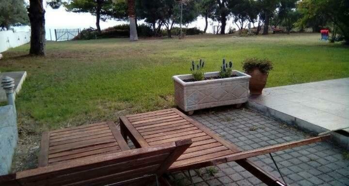 Seafront Villa Joan Nea Skioni Exteriér fotografie