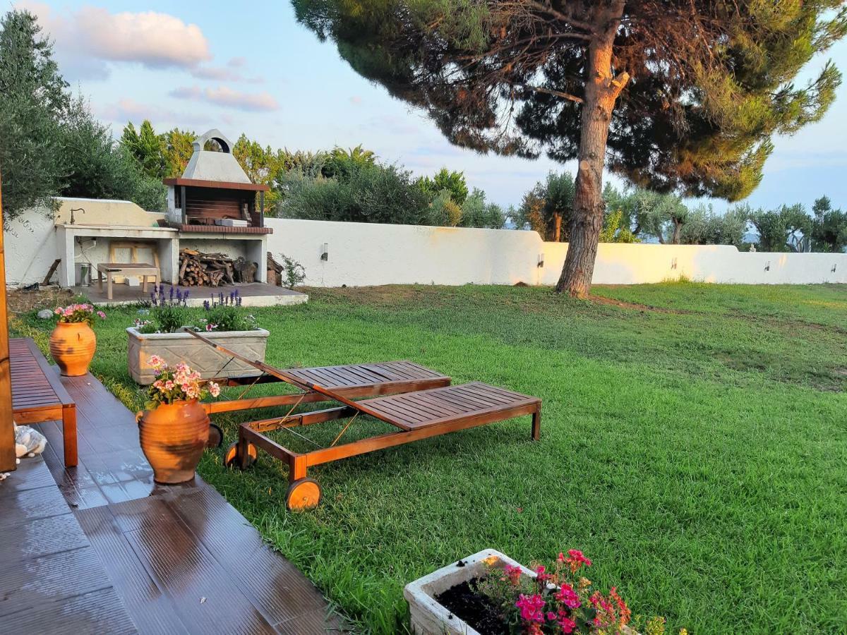 Seafront Villa Joan Nea Skioni Exteriér fotografie